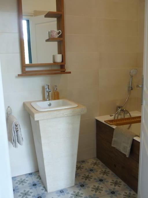 Le Presbytere - Touillon, Jacuzzi, 4 Chambres Pour 10 Εξωτερικό φωτογραφία