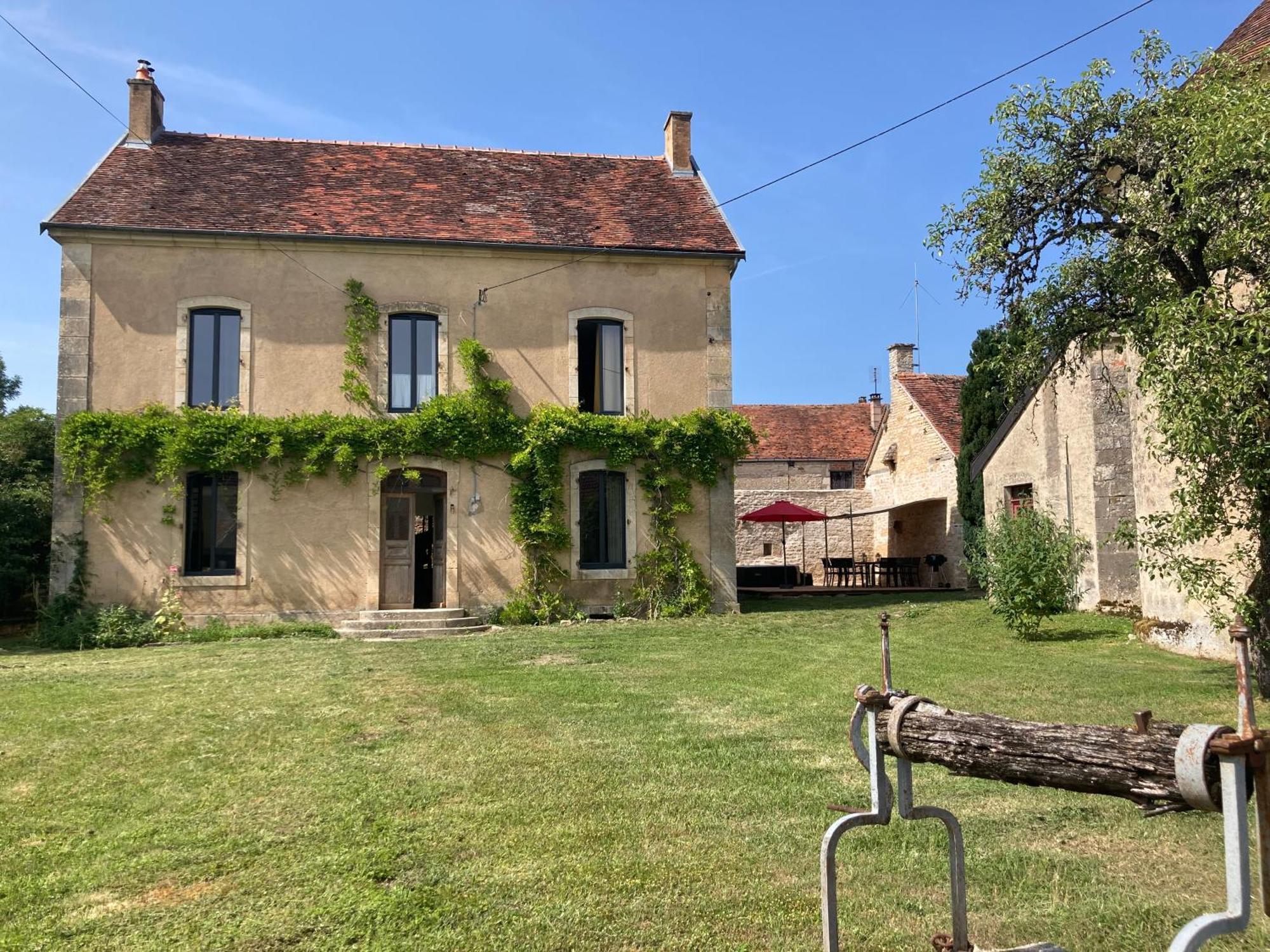 Le Presbytere - Touillon, Jacuzzi, 4 Chambres Pour 10 Εξωτερικό φωτογραφία